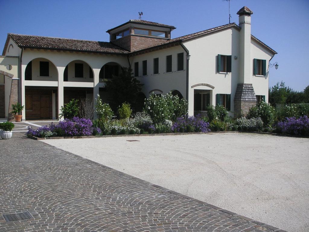 Agriturismo Due Torri モンテベッルーナ エクステリア 写真