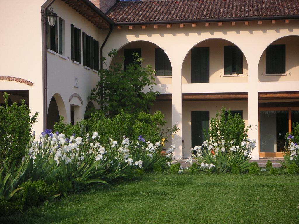 Agriturismo Due Torri モンテベッルーナ エクステリア 写真